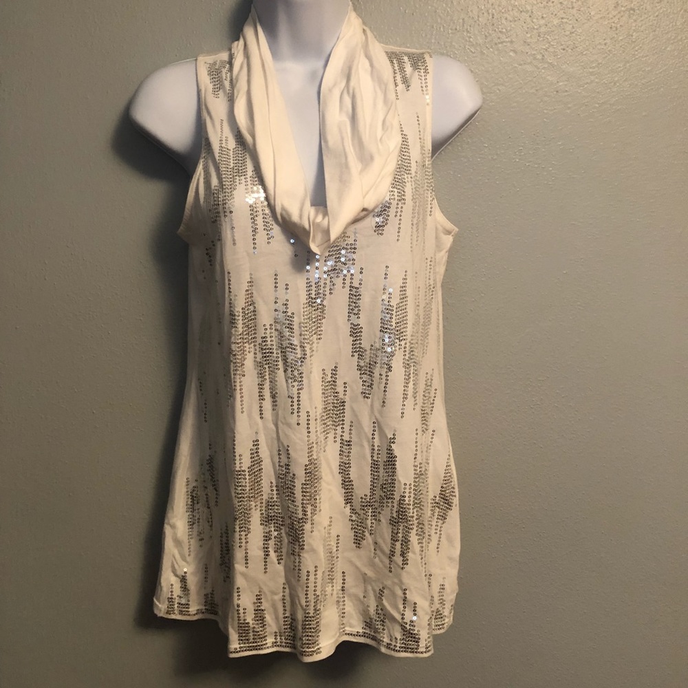 White House Black Market pretty tank top white